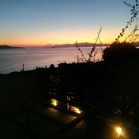 Βίλα Greece Evia Island - Beachfront Vathirrevma